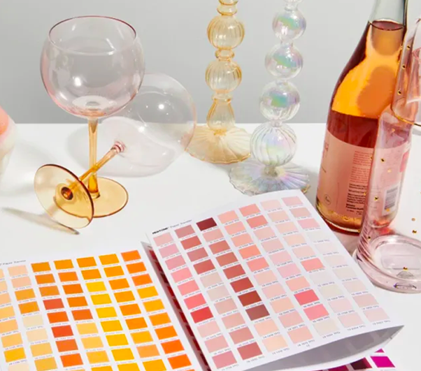 PANTONE color